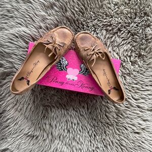 Penny Loves Kenny Compass Boat Style Shoe Distressed Style Size 6.5